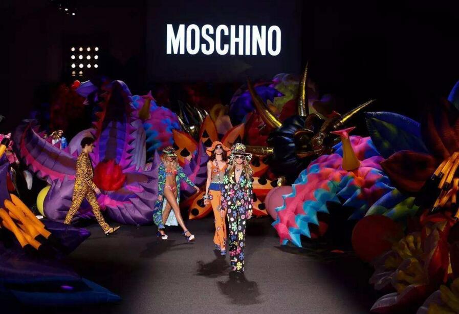 MOSCHINO